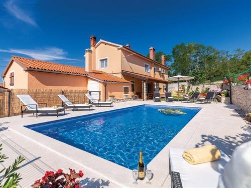 Holiday home - 8 persons -  - Sumber - Labin-Sumber - 52231 - Sumber