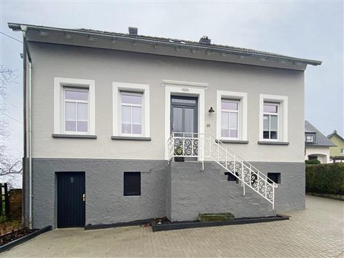 Ferienhaus - 6 Personen -  - Sprenger Str. - 66346 - Püttlingen