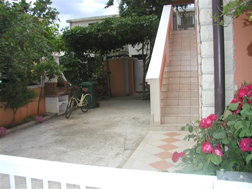 Holiday Home/Apartment - 5 persons -  - Vir - 23234 - Vir