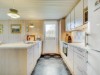 Image 19 - Kitchen