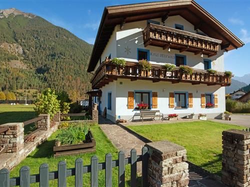 Holiday Home/Apartment - 5 persons -  - 6621 - Bichlbach