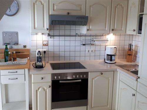 Holiday Home/Apartment - 2 persons -  - 18609 - Binz