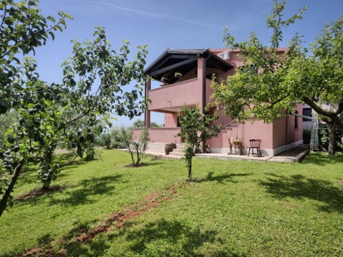 Ferienhaus - 6 Personen -  - 52207 - Pula/Manjadvorci