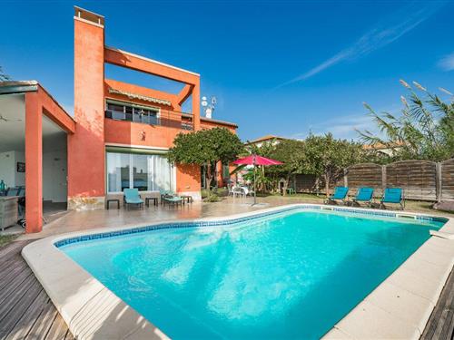 Holiday home - 12 persons -  - Chemin des Casals - 06700 - Saint-Laurent-Du-Var