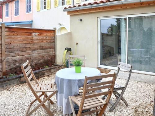 Holiday Home/Apartment - 4 persons -  - 33 clos des écoliers N° - 84410 - Bédoin