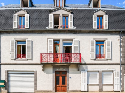 Holiday apartment - 4 persons -  - Villa Lauradelle, Avenue Agis - 63150 - La Bourboule