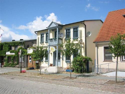 Sommerhus - 16 personer -  - Ernst-Thälmann-Straße - 18551 - Sagard