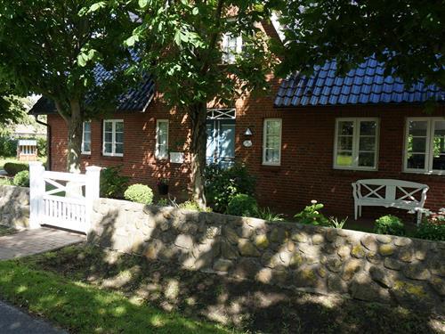 Holiday Home/Apartment - 4 persons -  - Taarepswoi - 25938 - Borgsum