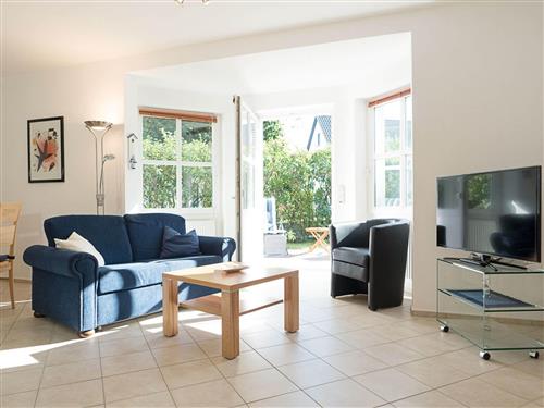 Holiday Home/Apartment - 2 persons -  - Kranichrast - 18374 - Zingst