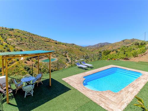 Holiday home - 9 persons -  - Eriales Plg.2 Parc. - Canillas De Albaida - 29755 - Canillas De Albaidas