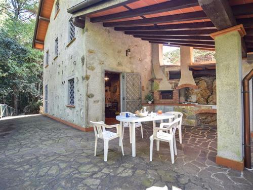 Feriehus - 5 personer -  - Via Gombitelli snc - 55041 - Gombitelli