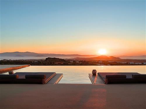 Holiday home - 20 persons -  - Naxos - 84300