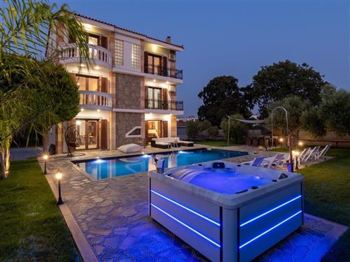 Holiday home - 8 persons -  - Ialyssos - 851 01