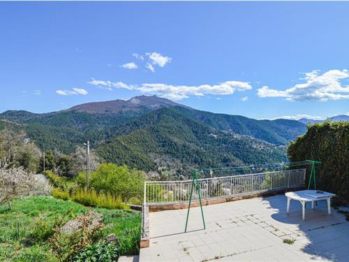 Holiday home - 10 persons -  - Rocca Suttana - 20218 - Morosaglia