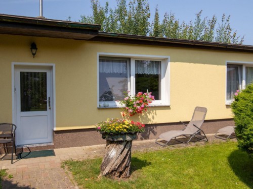 Sommerhus - 4 personer -  - Fritz-Reuter-Straße - 17440 - Kröslin
