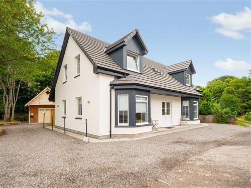 Holiday home - 8 persons -  - Drumnadrochit - IV63 6UG