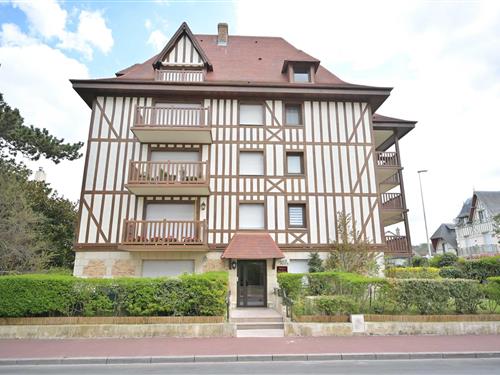 Holiday Home/Apartment - 4 persons -  - 14800 - Deauville