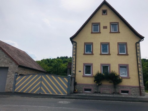 Ferienwohnung - 5 Personen -  - Würzburger Straße - 97276 - Margetshöchheim