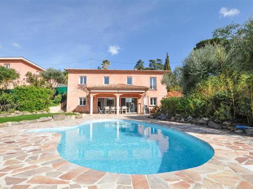 Sommerhus - 8 personer -  - Chemin des Vivards - 83240 - Cavalaire-Sur-Mer