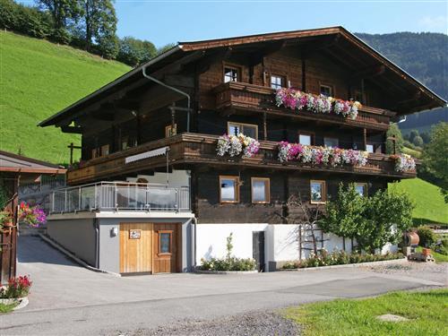 Holiday Home/Apartment - 16 persons -  - Kaprun - 5721