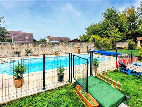 Holiday home - 4 persons -  - Avenue Charles De Gaulle - Coulommiers - 77169 - Boissy Le Châtel