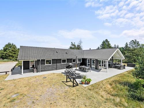 Holiday Home/Apartment - 12 persons -  - Port Arthursvej - 6857 - Blåvand