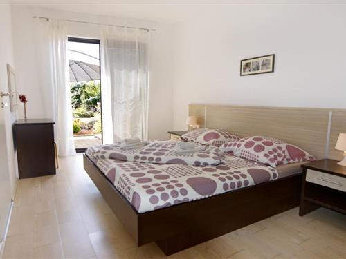 Holiday Home/Apartment - 4 persons -  - Cvjetna - 52470 - Umag