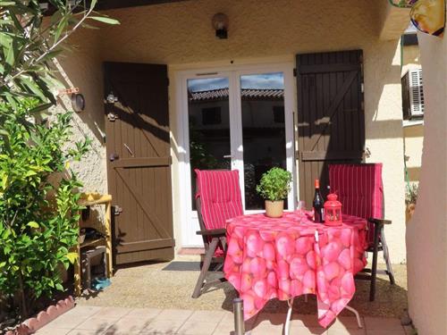 Holiday home - 6 persons -  - Saint Cyprien - 66750