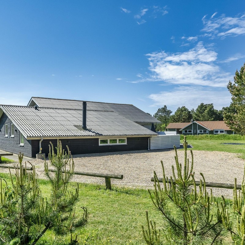 Sommerhus - 12 personer -  - Snogevej - Vejers Nordøst - 6853 - Vejers Strand