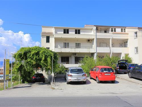 Holiday Home/Apartment - 3 persons -  - Sumpetar - 21314 - Sumpetar