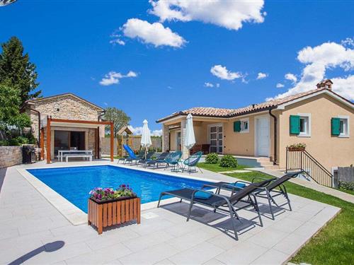 Sommerhus - 8 personer -  - Milotski Brijeg - 52341 - Zminj