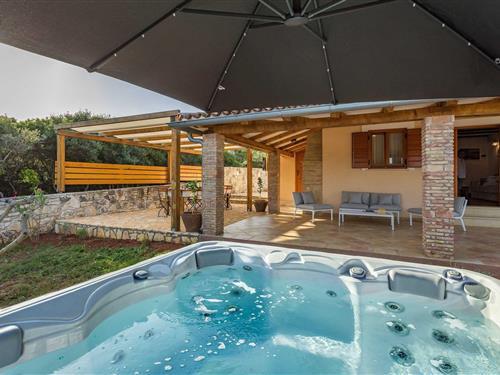 Holiday home - 6 persons -  - 52100 - Pješcana Uvala