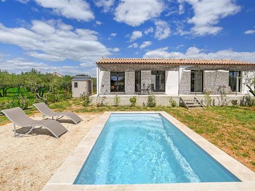 Sommerhus - 6 personer -  - chemin des Ferigoullières - St Maximin - 30700 - Saint-Maximin