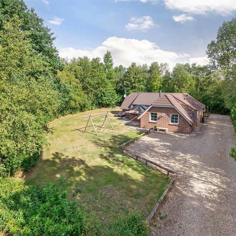 Sommerhus - 10 personer -  - Fyrrelunden - Jegum - 6840 - Oksbøl