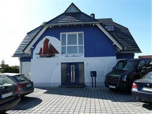 Holiday Home/Apartment - 3 persons -  - Gartenweg - 18374 - Seeheilbad Zingst