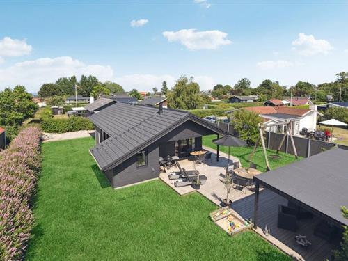 Holiday home - 8 persons -  - Gunners Alle - Hasmark - 5450 - Otterup