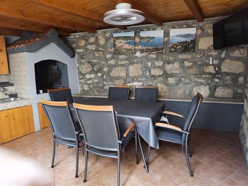 Holiday Home/Apartment - 3 persons -  - Vis - 21480 - Vis