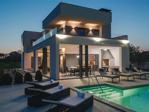 Holiday home - 10 persons -  - Put od Fortice - 52100 - Pula