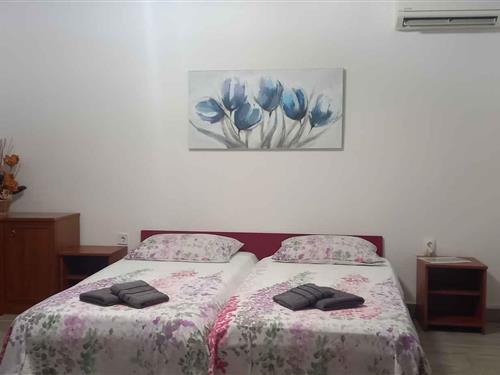 Holiday Home/Apartment - 4 persons -  - 52470 - Umag