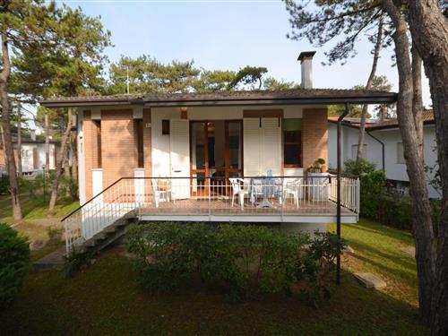 Sommerhus - 6 personer -  - 33054 - Lignano