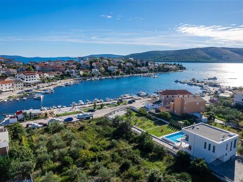 Feriehus / leilighet - 7 personer -  - Obala Mira Baresica - Trogir-Seget Vranjica - 21220 - Seget Vranjica