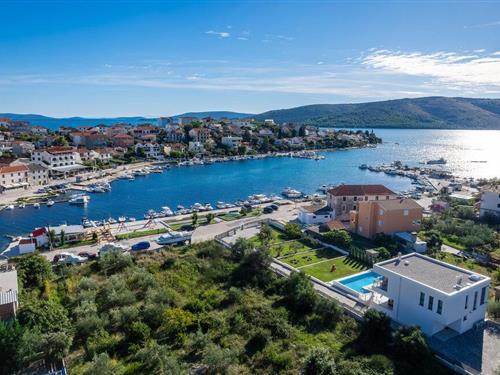 Sommerhus - 7 personer -  - Obala Mira Baresica - Trogir-Seget Vranjica - 21220 - Seget Vranjica