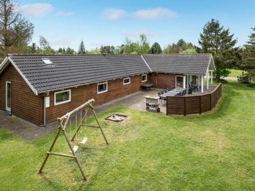Holiday home - 14 persons -  - Krondyrstien - Marielyst - 4873 - Væggerløse