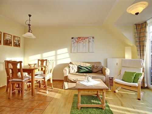 Holiday Home/Apartment - 4 persons -  - Ostseeallee - 18225 - Ostseebad Kühlungsborn