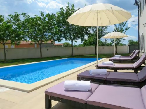 Holiday home - 8 persons -  - Petehi - Barban - Petehi - 52207 - Barban