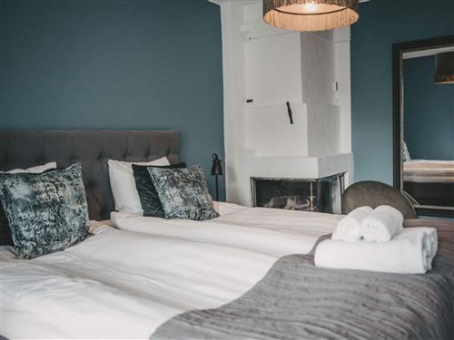  - 2 Personen -  - Gamla Lillhagsvägen - Göteborg - 42249 - Hisings Backa