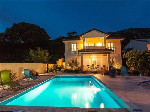 Holiday home - 4 persons -  - Novi Vinodolski/Bribir - 51253