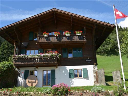 Holiday Home/Apartment - 5 persons -  - Saanen - 3792