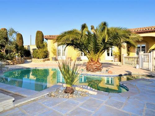 Holiday home - 6 persons -  - Impasse du Grand Grés - Jonquiere-Saint-Vincent - 30300 - Jonquière Saint Vincen