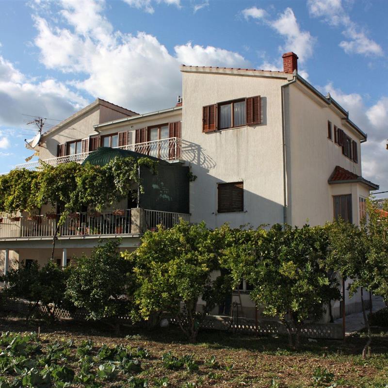 Ferielejlighed - 12 personer -  - Javorska - 21217 - Kastel Stafilic